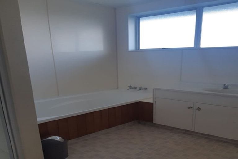 Photo of property in 31 Hornsby Street, Carterton, 5713