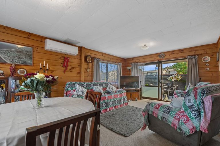 Photo of property in 3b Jet Place, Pukehangi, Rotorua, 3015