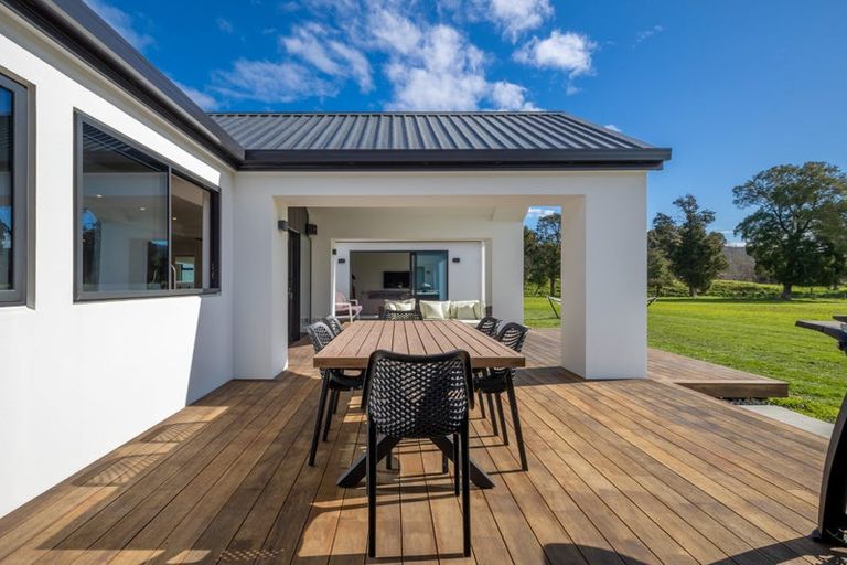 Photo of property in 51 Pigeon Valley Road, Wakefield, 7025