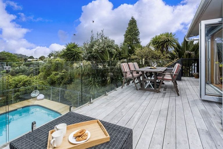 Photo of property in 19 Valerie Crescent, Okura, Albany, 0792