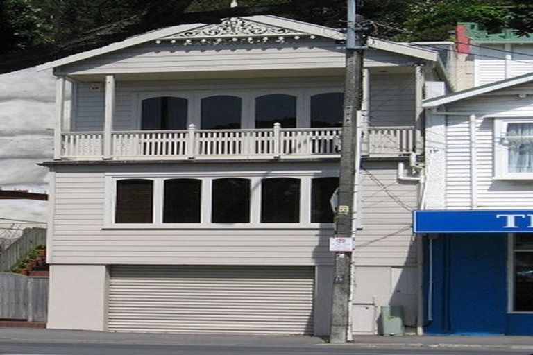 Photo of property in 134 Oriental Parade, Oriental Bay, Wellington, 6011