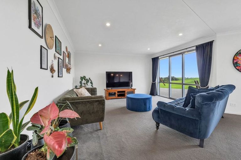 Photo of property in 169 Upper Pitone Road, Pitone, New Plymouth, 4374