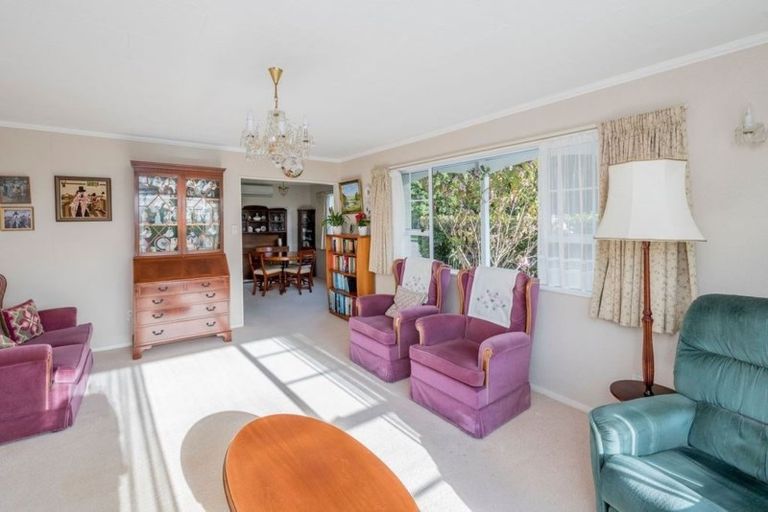 Photo of property in 90 Rimu Street, Waikanae, 5036