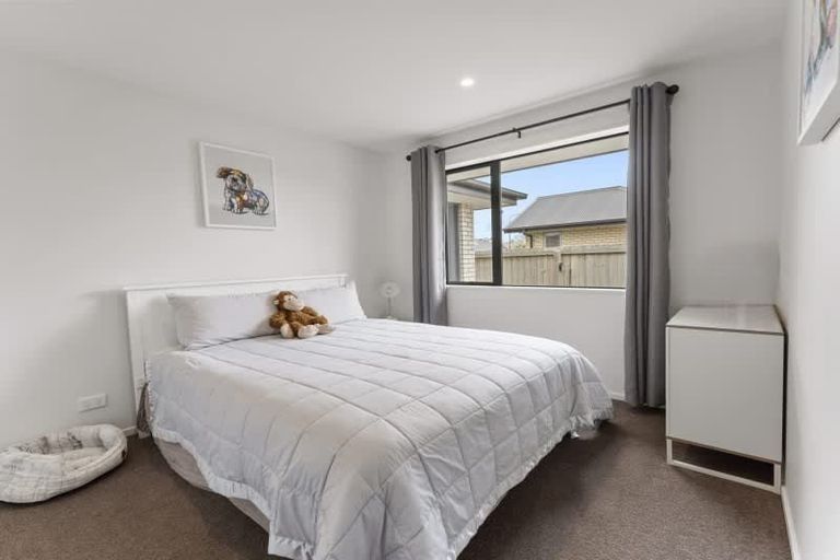 Photo of property in 4 Fearne Drive, Woodend, 7610