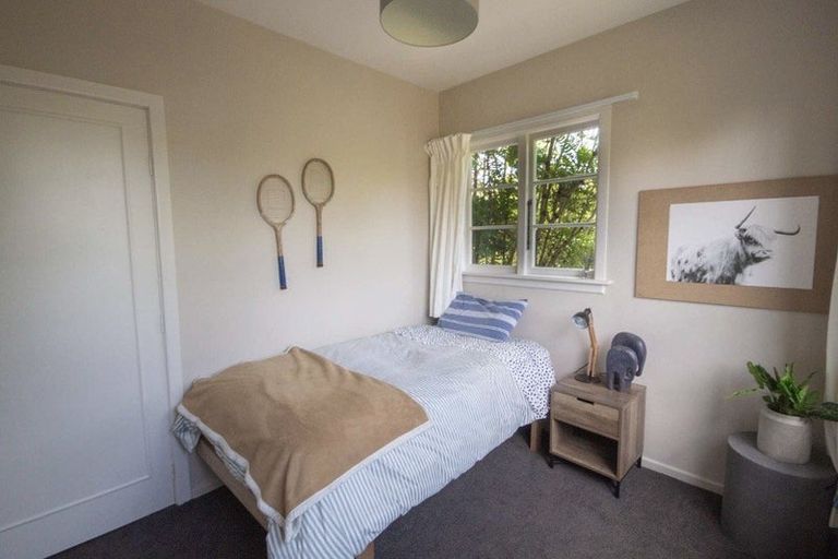 Photo of property in 32 Aorangi Road, Bryndwr, Christchurch, 8053