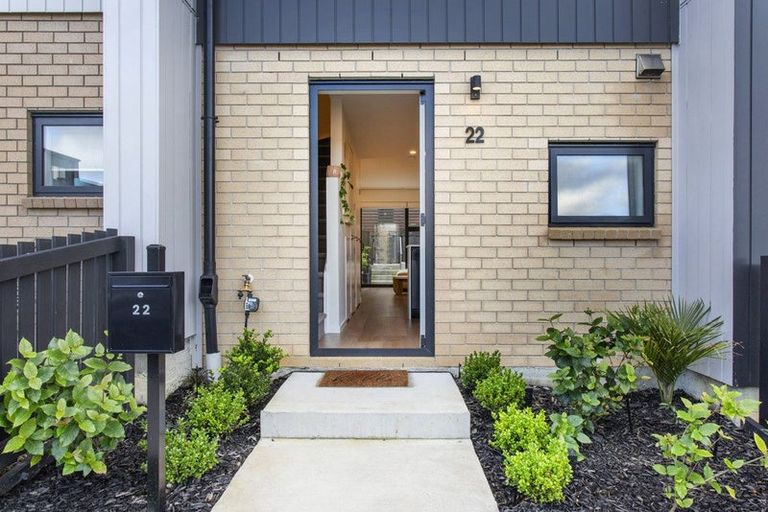 Photo of property in 22 Hoopers Road, Glen Eden, Auckland, 0602