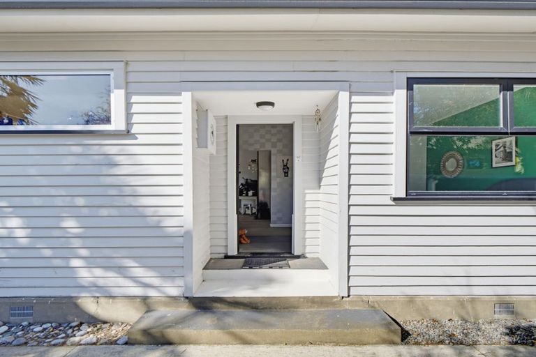 Photo of property in 9 Parsonage Road, Woodend, 7610