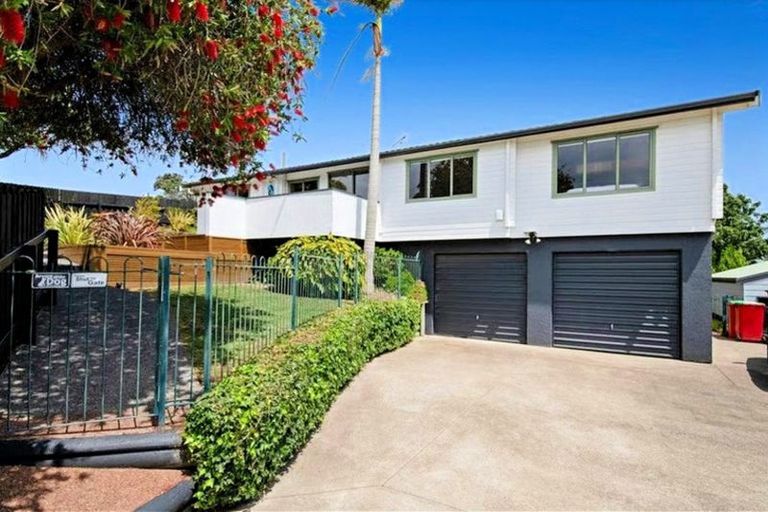 Photo of property in 8 Ngahere Views, Orewa, 0931