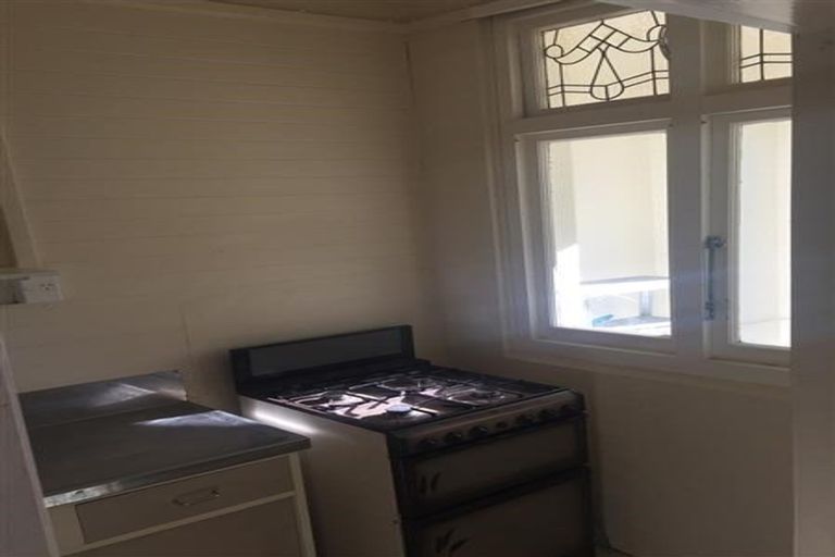 Photo of property in 1/134b Evans Bay Parade, Roseneath, Wellington, 6021