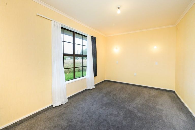 Photo of property in 83 Oroua Road, Kairanga, Palmerston North, 4475