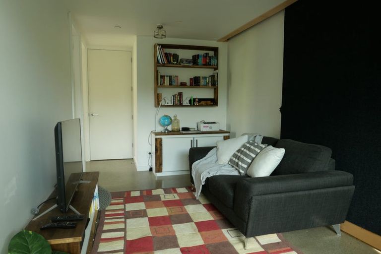 Photo of property in 4 Pa Road, Pukerua Bay, 5026