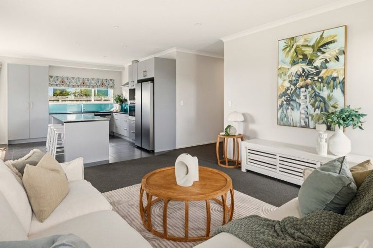 Photo of property in 15 Spinifex Street, Papamoa Beach, Papamoa, 3118