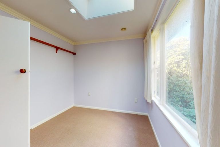 Photo of property in 10 Khouri Avenue, Karori, Wellington, 6012