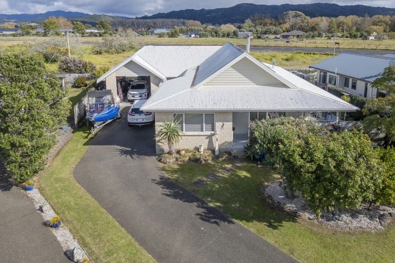Photo of property in 19 Carina Way, Whitianga, 3510