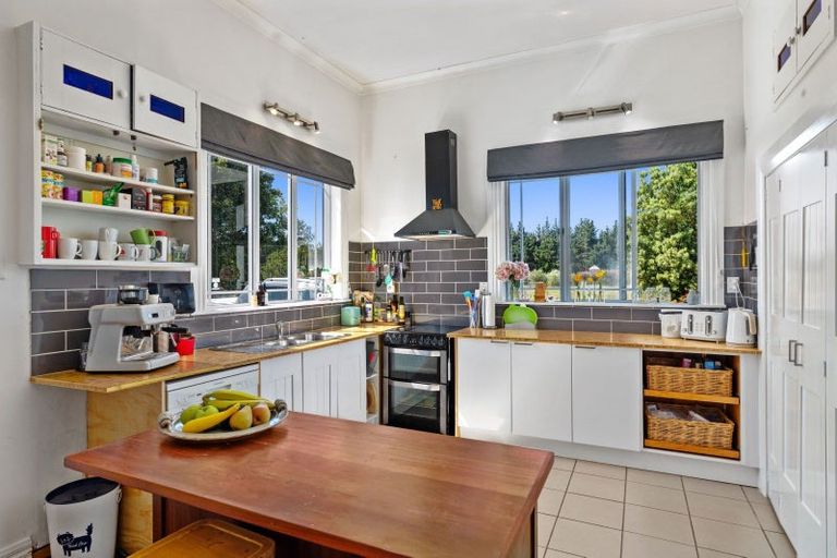 Photo of property in 1188 State Highway 2, Mikimiki, Masterton, 5881