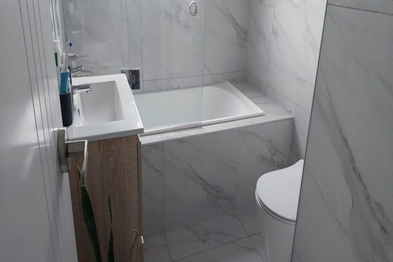 Photo of property in 19b Poruru Close, Papakura, 2110