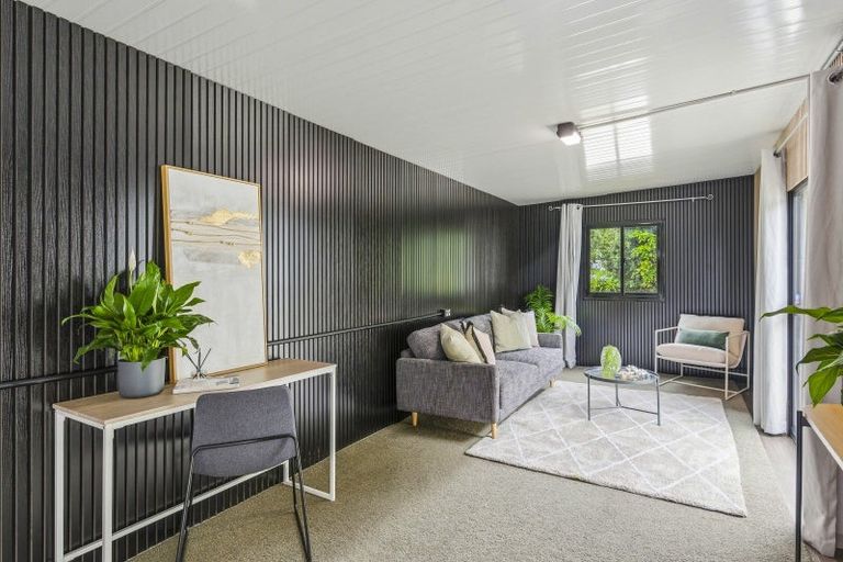 Photo of property in 52 Ruahine Street, Paraparaumu, 5032