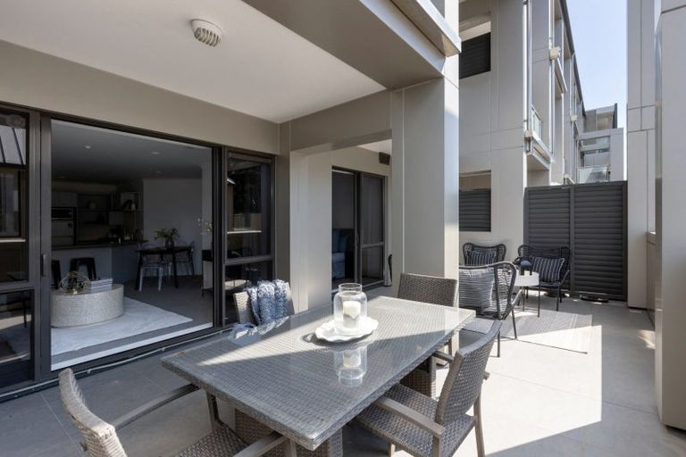 Photo of property in Paramount Apartments, 11/281 Maunganui Road, Mount Maunganui, 3116