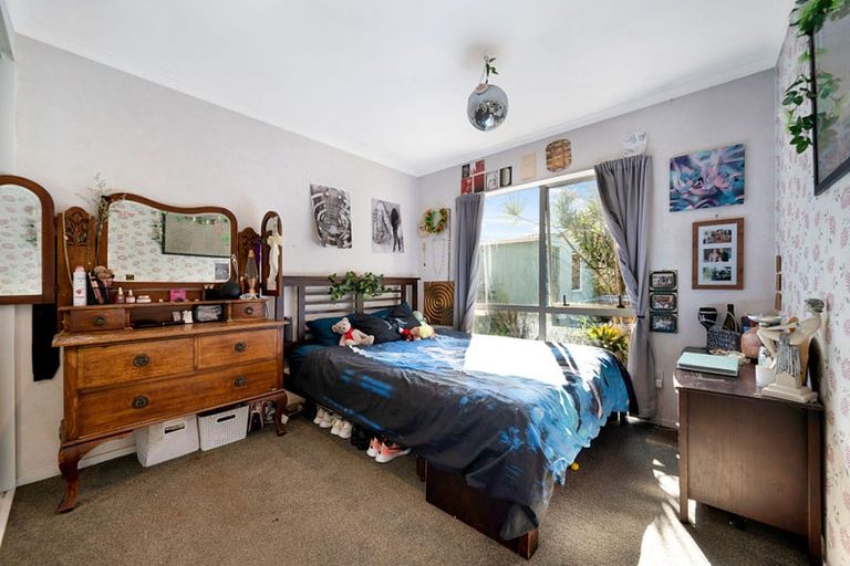 Photo of property in 4 Glenarden Way, Ranui, Auckland, 0612