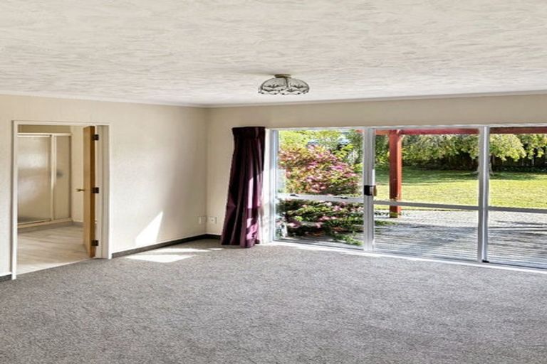 Photo of property in 4 Knightsbridge Place, Taradale, Napier, 4112