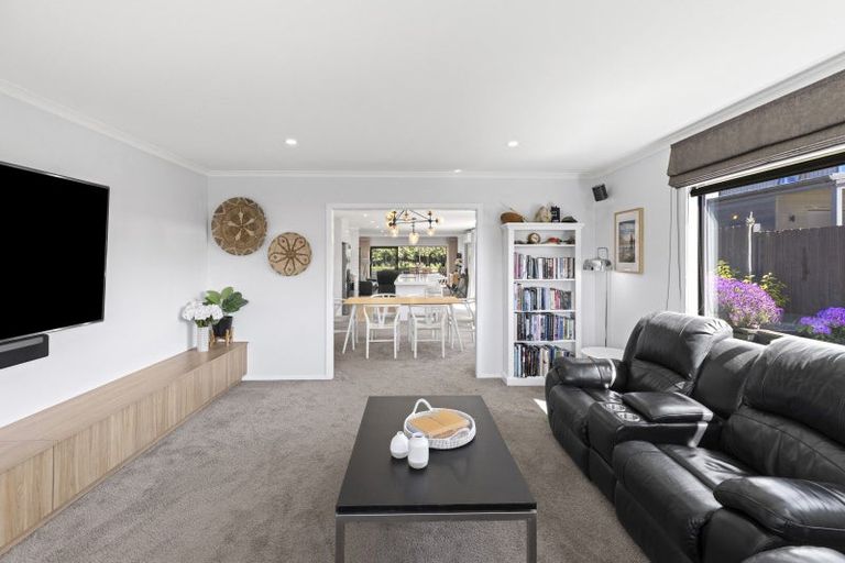 Photo of property in 53 Mount Nicholas Avenue, Wanaka, 9305