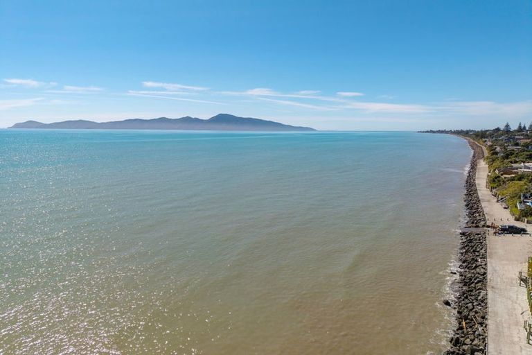 Photo of property in 96 The Esplanade, Raumati South, Paraparaumu, 5032