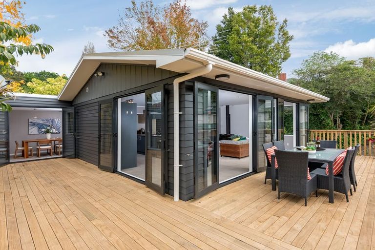 Photo of property in 12 Minerva Terrace, Cockle Bay, Auckland, 2014