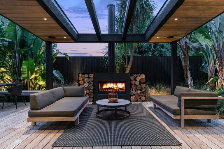 Photo of property in 60 Churchouse Road, Greenhithe, Auckland, 0632