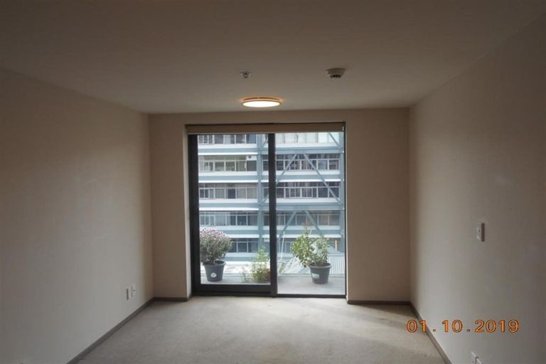 Photo of property in Dual Apartments, 406/142 Vivian Street, Te Aro, Wellington, 6011