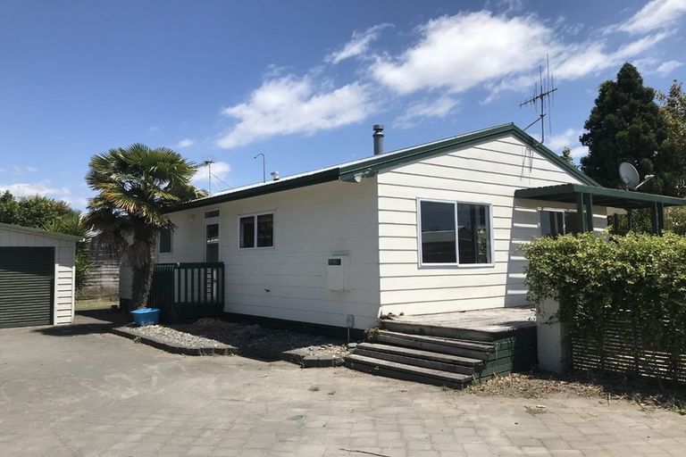 Photo of property in 11b Lyn Grove, Papamoa Beach, Papamoa, 3118