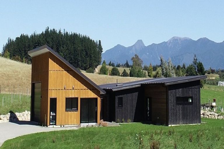 Photo of property in 42 Horton Road, Tasman, Upper Moutere, 7173