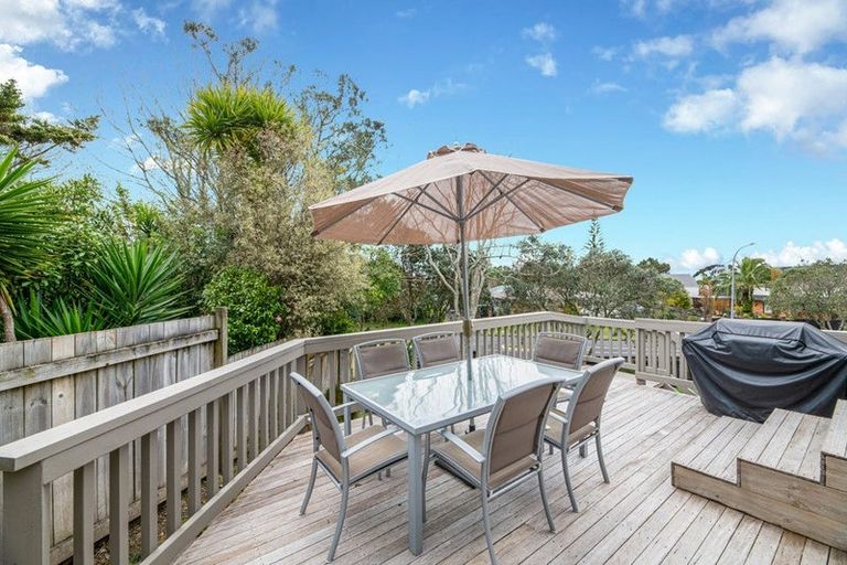 Photo of property in 3 Rhinevale Close, Henderson, Auckland, 0612