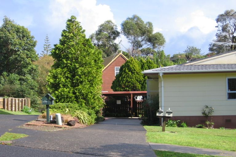Photo of property in 2/21 John Gill Road, Shelly Park, Auckland, 2014