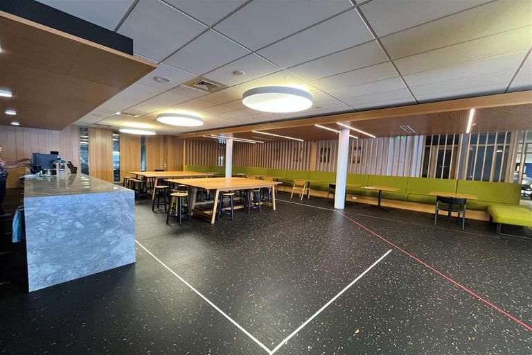 Photo of property in Nzx Centre, 13/11 Cable Street, Wellington Central, Wellington, 6011