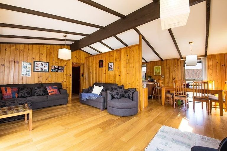 Photo of property in 8 Keldale Place, Forrest Hill, Auckland, 0620