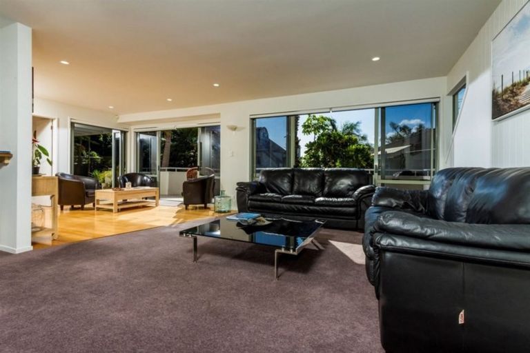 Photo of property in 7a Valley Road, Browns Bay, Auckland, 0630