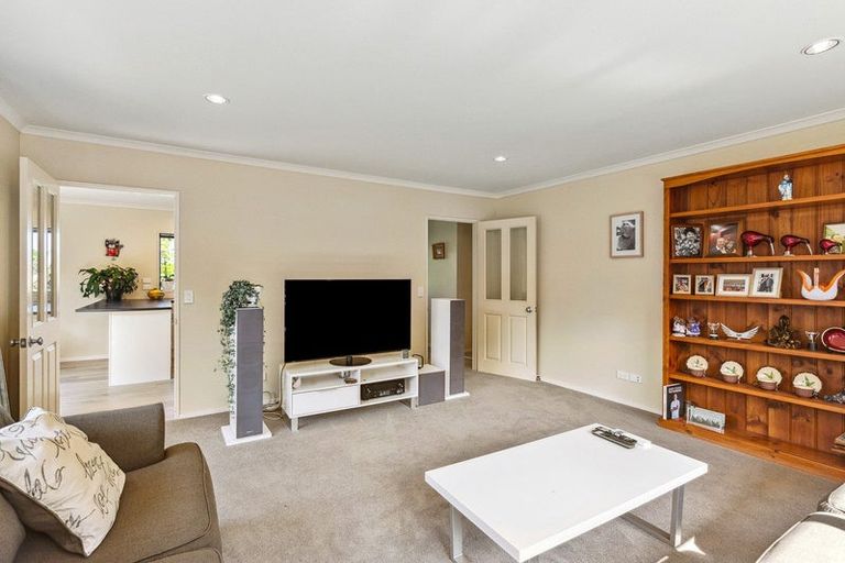 Photo of property in 125 Weggery Drive, Waikanae Beach, Waikanae, 5036