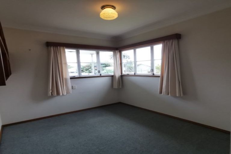 Photo of property in 137 Weraroa Road, Levin, 5510