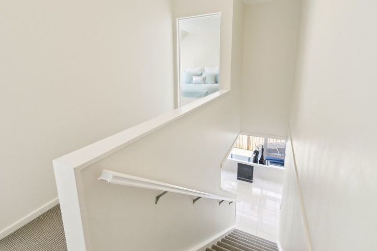 Photo of property in 44 Akaroa Drive, Maupuia, Wellington, 6022