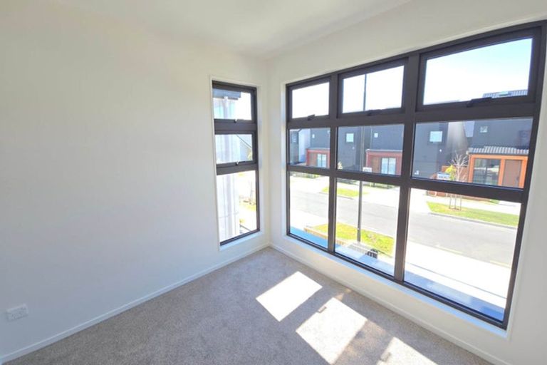 Photo of property in 14 Murray Grey Lane, Karaka, 2580