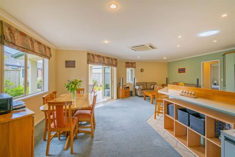 Photo of property in 4 Pelican Place, Whitianga, 3510