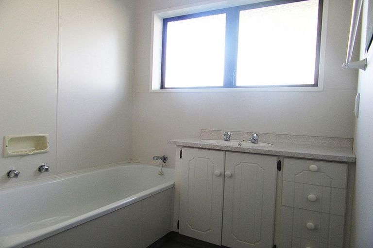 Photo of property in 12 Conrad Place, Leamington, Cambridge, 3432