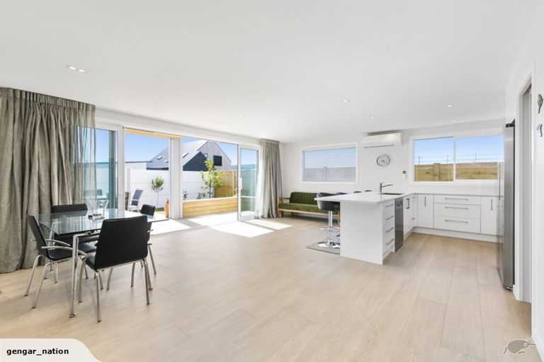 Photo of property in 1 Tuangi Way, Papamoa Beach, Papamoa, 3118
