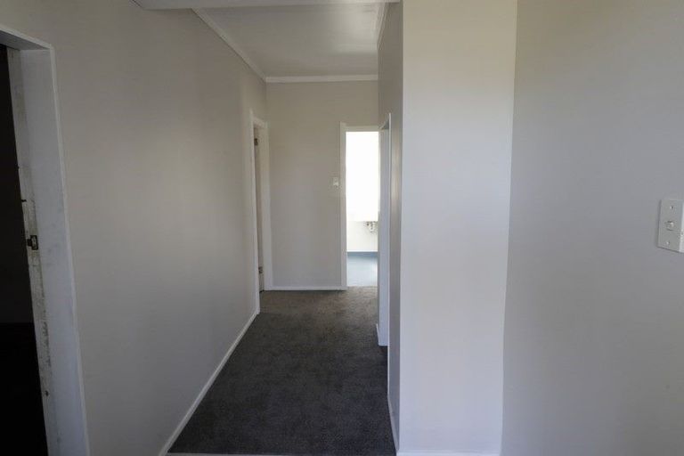 Photo of property in 112 Cornfoot Street, Castlecliff, Whanganui, 4501