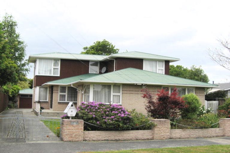 Photo of property in 4 Oakdale Street, Avonhead, Christchurch, 8042