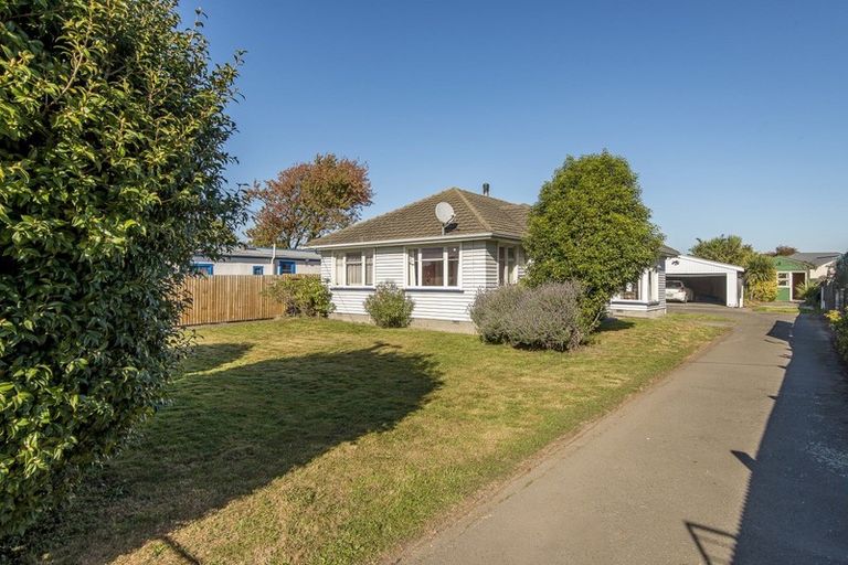 Photo of property in 112 Amyes Road, Hornby, Christchurch, 8042
