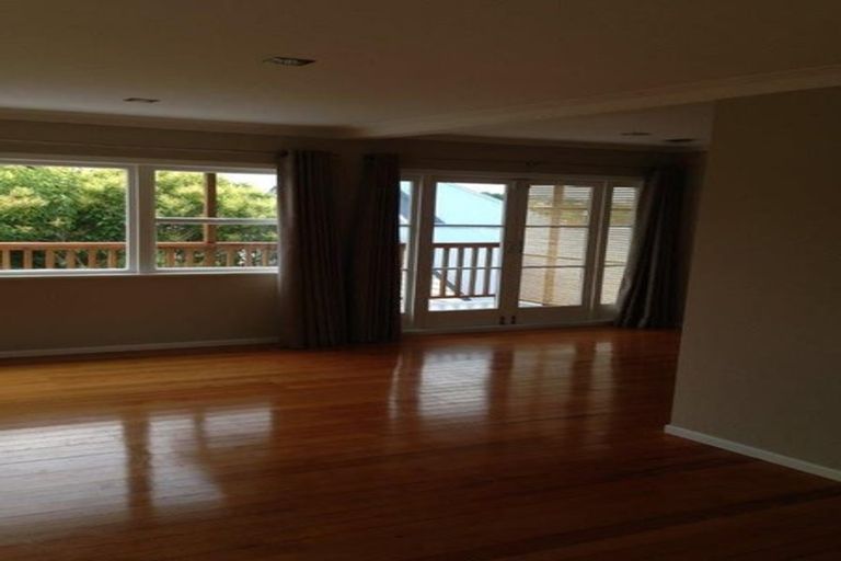 Photo of property in 2/26 Alexander Street, Cockle Bay, Auckland, 2014