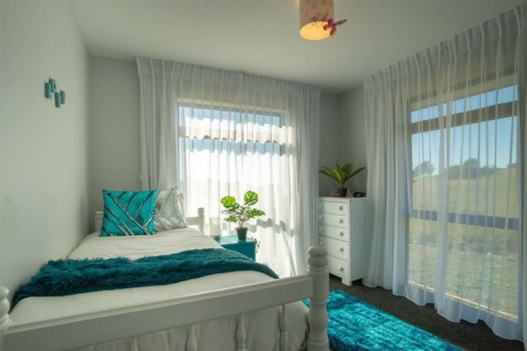 Photo of property in 30 Westmere Drive, Tasman, Upper Moutere, 7173