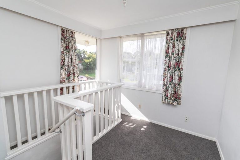 Photo of property in 101 Kenmore Street, Newlands, Wellington, 6037