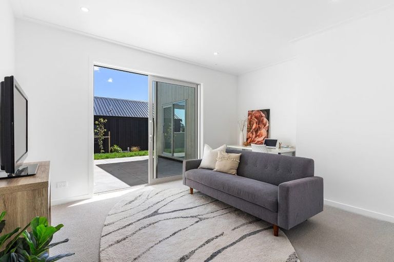 Photo of property in 16 Ian Hopper Way, Pauanui, 3579